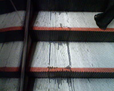 pic00220.jpg (426.89 КБ) 4413 просмотров Такие следы на всей виденной мной части полотна..