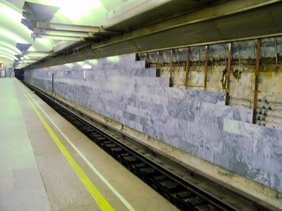 Мужак.JPG (387.81 КБ) 5812 просмотров В начале станции путевую стену еще и не начали, другой конец уже готов.