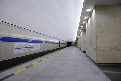 НовГорьк-2.jpg (1.24 МБ) 6126 просмотров Волнистые карнизы с освещением (на фото не видно)