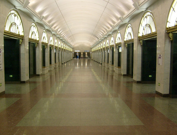 S6301032.JPG (265.87 КБ) 6488 просмотров Вид станции до появления НИПа.<br />Фото за 1.01.2010