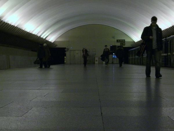 GEDC0190.JPG (129.26 КБ) 8404 просмотра На станции идёт повседневная жизнь...