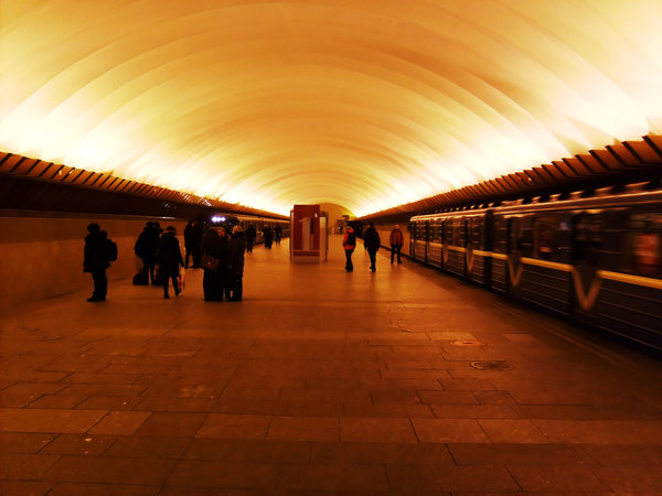 S6303993.JPG (881.4 КБ) 9961 просмотр Общий вид станции с киоском