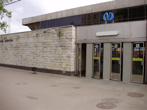 P9031169.jpg (101.03 КБ) 8238 просмотров Вход со стороны ул. Смолячкова