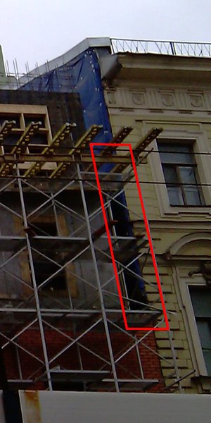 dve_steny.jpg (96.06 КБ) 5676 просмотров Зазор между бетонным фасадом и соседним зданием.