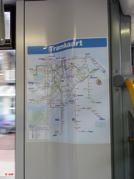Амстердам. В салоне трамвая. Схема движения трамваев.
