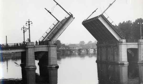 0_2dac2_226315c9_orig.jpg (118.86 КБ) 11965 просмотров Большой Крестовский мост