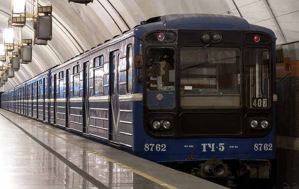 81-717 №8762.jpg (721 КБ) 4468 просмотров 81-717 №8762, станция "Лиговский проспект".