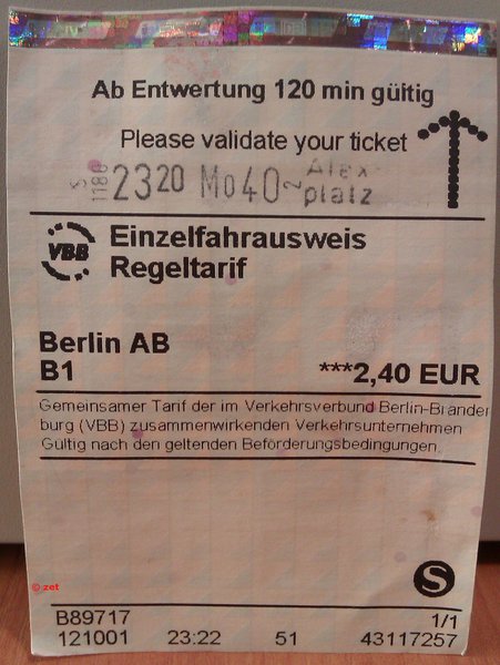 Германия. Берлин. Проездные билеты на общественном транспорте в Берлине едины и действительны для автобусов, трамваев, подземных (U-Bahn) и наземных поездов (S-Bahn) и паромов.