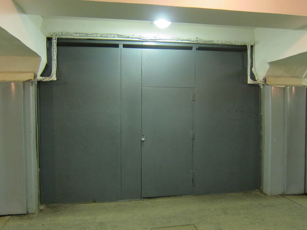 IMG_9770.JPG (1.71 МБ) 12152 просмотра южный выход с дверью