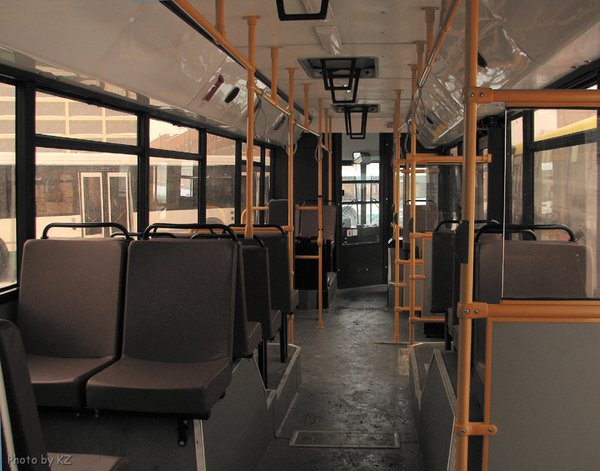 1.jpg (246.96 КБ) 5064 просмотра МАЗ-103.465 № В 308 АХ 178<br />Салон, маршрут 111