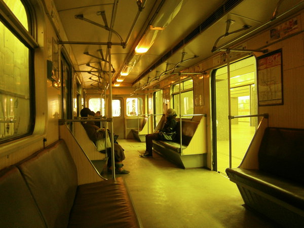 P3020038.JPG (6.13 МБ) 2191 просмотр аварийное освещение горит