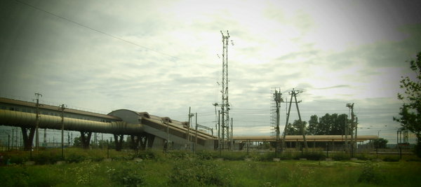 P6230182.JPG (442.41 КБ) 10204 просмотра Переход над путями и вокзал станции вид от станции метро