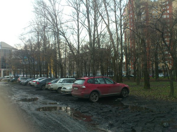 DSC_0220.jpg (2.35 МБ) 16192 просмотра А в сторону Васи Алексеева пока всё цело