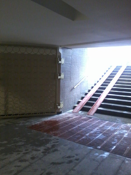 Rotation of Фото-0108.jpg (487.37 КБ) 6779 просмотров Лестница №7, вид снизу