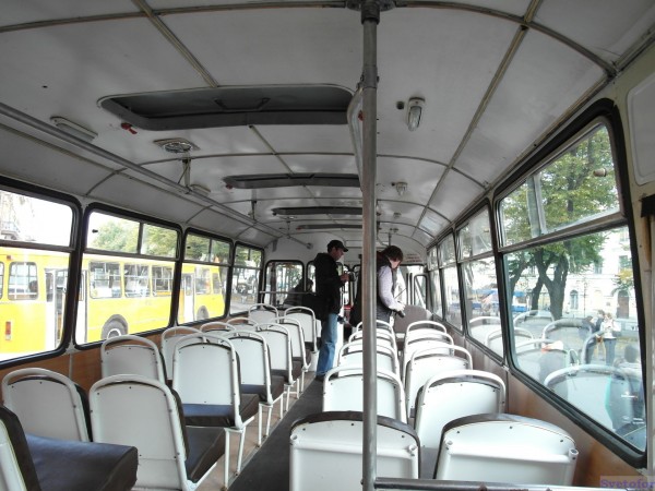 SAM_2900.JPG (383.57 КБ) 6394 просмотра А сидения какие мягкие... хоть и ногам тесновато...