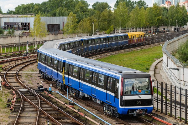 22002.jpg (696.08 КБ) 5581 просмотр 81-722 «Юбилейный» № 22002