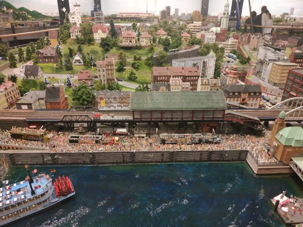 Baumwall.jpg (5.41 МБ) 8215 просмотров "Баумвалль" (ранее - "Эльбская филармония"), модель