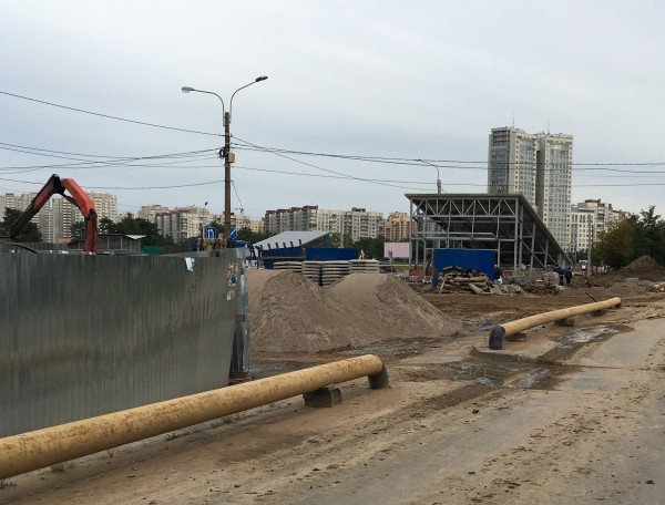 IMG_E0392.JPG (1.11 МБ) 6745 просмотров Грязь развели неимоверную, весь тротуар в говне.