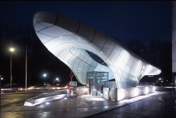 03_zha_congress-station_innsbruck_ph-werner_huthmacher_full.jpg