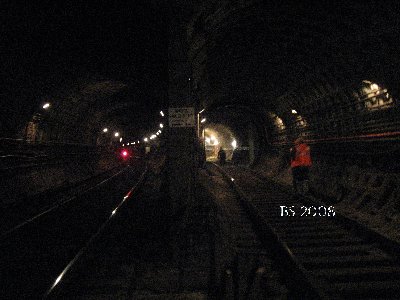 Слева-тоннель с Достоевской,справа со Звенигородской.