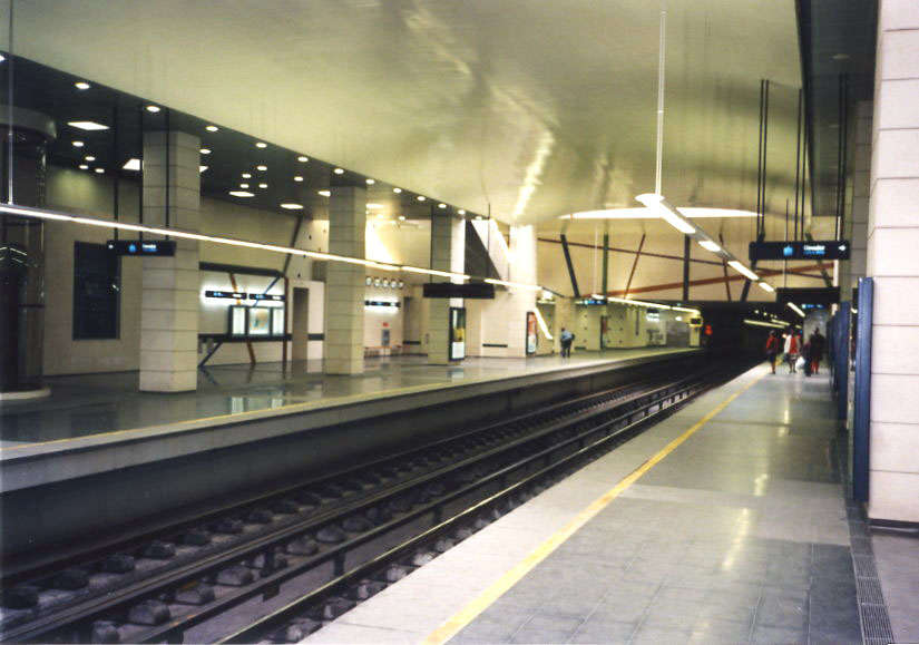 2004 © UrbanRail.Net by Robert Schwandl