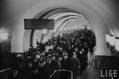 People crowding through station in new subway.<br />Location:	Leningrad, Russia<br />Date taken:	December 1955<br />Photographer:	Ed Clark<br />© Time Inc.<br />© http://images.google.com/hosted/life/l?imgurl=b5a74693fb553c87