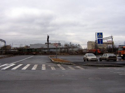 IMG_3255.JPG (68.07 КБ) 5943 просмотра Та самая предполагаемая парковка. Или остановка...)