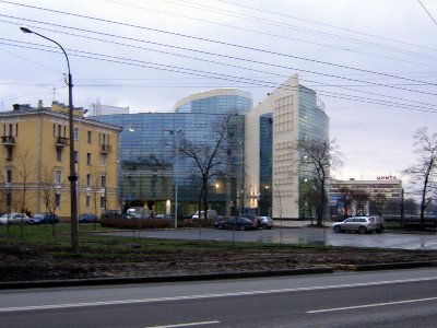 IMG_3256.JPG (88.08 КБ) 3653 просмотра Скоро всё это великолепие облепят рекламой, и получится ещё один большой ларёк...:(